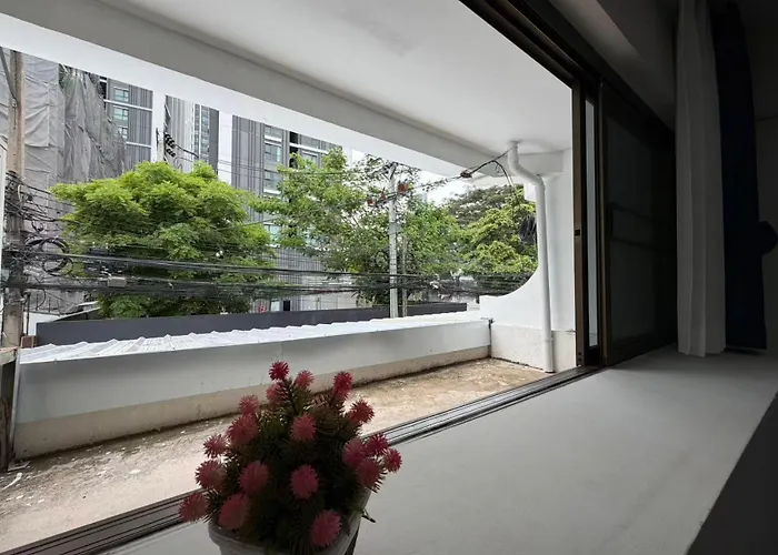 Guest house S Sukhumvit 48 Bangkok