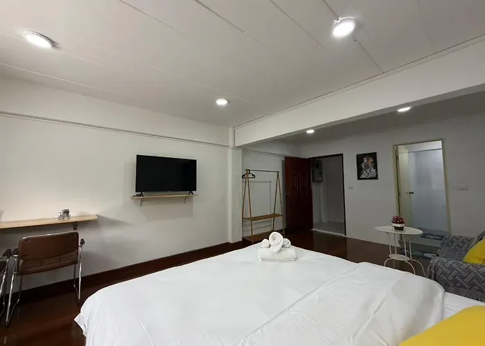 S Sukhumvit 48 Guest house